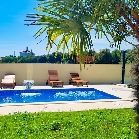 - Istrian Dream With Swimming Pool Appartement