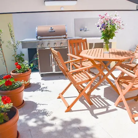 - Istrian Dream With Swimming Pool Apartment