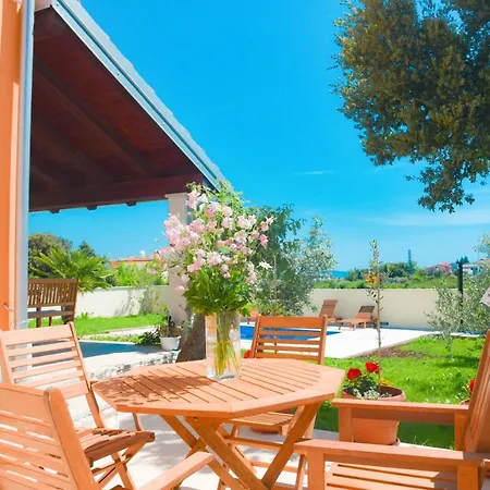Apartment - Istrian Dream With Swimming Pool